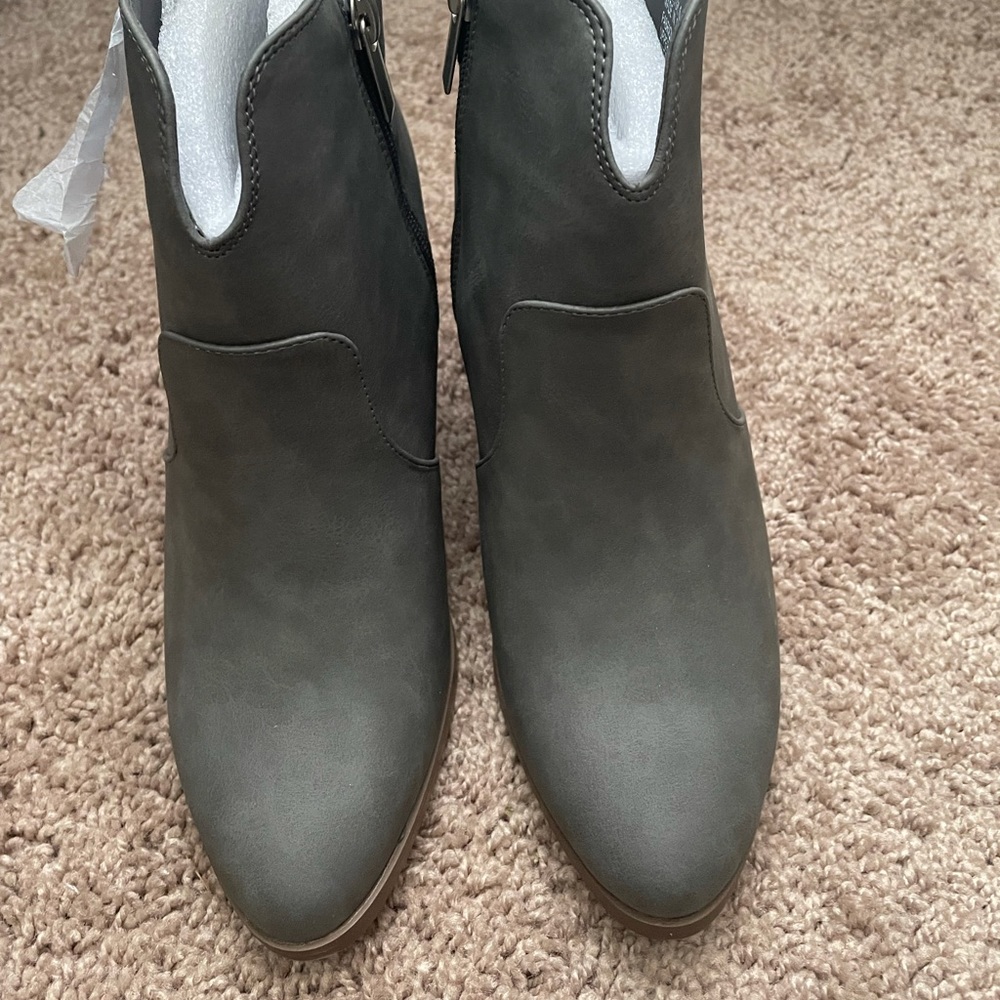 Women’s booties